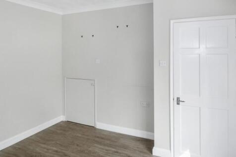 79 Twenty Fourth Avenue, Hull, East Yorkshire, HU6 9LX