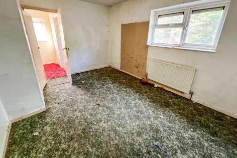 41 Hill Rise, Chippenham, Wiltshire, SN15 1AU