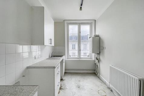15F Trebovir Road, Earls Court, London SW5 9LS