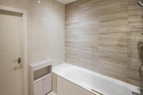 Flat 33, William Shipley House, Knightrider Court, Knightrider Street, Maidstone ME15 6XD