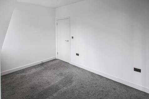 Flat 33, William Shipley House, Knightrider Court, Knightrider Street, Maidstone ME15 6XD