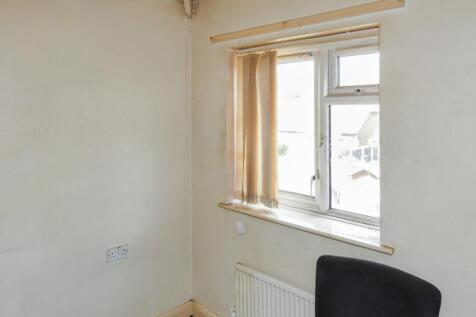18 Endeavour Crescent, Hull, East Yorkshire, HU9 5SY
