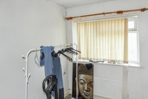 18 Endeavour Crescent, Hull, East Yorkshire, HU9 5SY