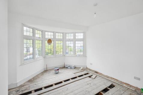 8 Dinsdale Gardens, New Barnet, Barnet, London EN5 1HE