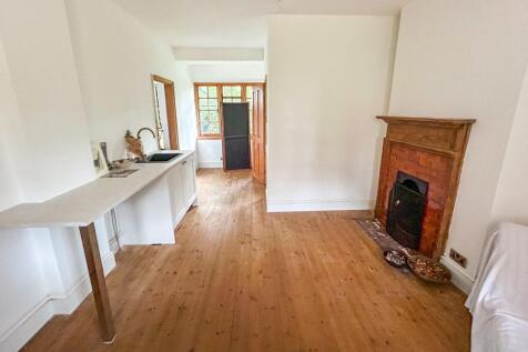 Flat 8, Sollershott Hall, Letchworth Garden City, SG6 3PN