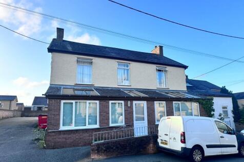 Y Foelas, Station Road, Llanrug, Caernarfon LL55 4BE