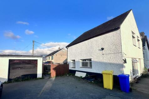 Y Foelas, Station Road, Llanrug, Caernarfon LL55 4BE