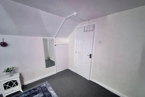 Y Foelas, Station Road, Llanrug, Caernarfon LL55 4BE