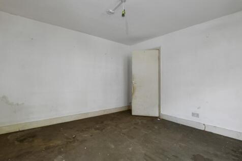Flat A, 41 Alvington Crescent, Hackney, London, E8 2NN