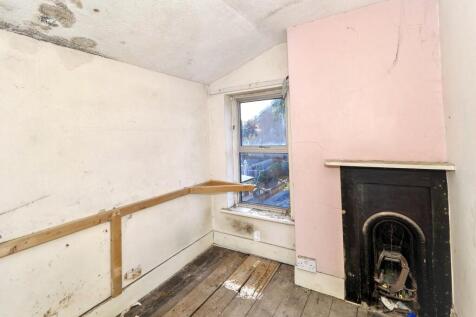 16 Victoria Street, Sheerness, Kent, ME12 1XZ