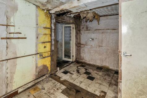 16 Victoria Street, Sheerness, Kent, ME12 1XZ