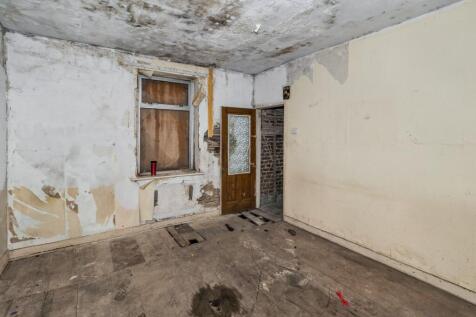 16 Victoria Street, Sheerness, Kent, ME12 1XZ