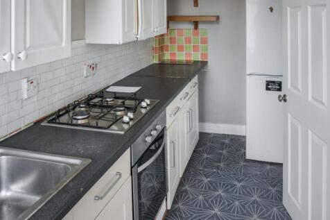 Flat 3, 1 Burgoyne Road, London SE25 6JT