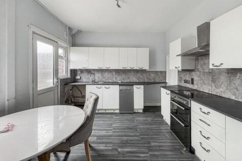 49 Francis Avenue, Ilford, Redbridge IG1 1TS