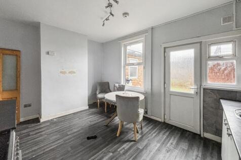 49 Francis Avenue, Ilford, Redbridge IG1 1TS
