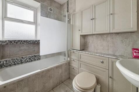 49 Francis Avenue, Ilford, Redbridge IG1 1TS