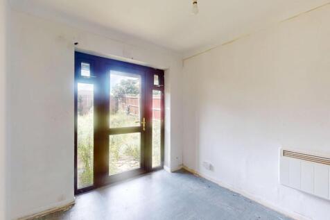 4 Thamesbank Place, Thamesmead, London, SE28 8PR