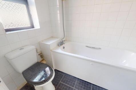 4 Thamesbank Place, Thamesmead, London, SE28 8PR