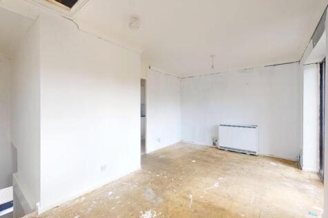 4 Thamesbank Place, Thamesmead, London, SE28 8PR