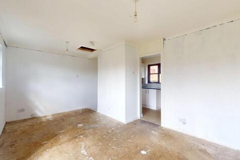 4 Thamesbank Place, Thamesmead, London, SE28 8PR