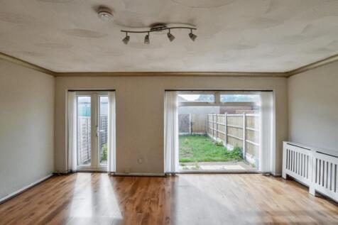 93 Frederick Road, Rainham, Essex RM13 8NS