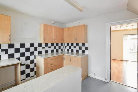 93 Frederick Road, Rainham, Essex RM13 8NS