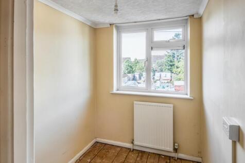72 Braemor Road, Calne, Wiltshire, SN11 9DX
