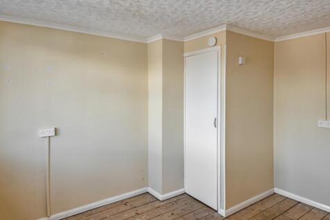 72 Braemor Road, Calne, Wiltshire, SN11 9DX