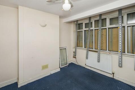 162 Lawrence Avenue, Manor Park, London, E12 5QP