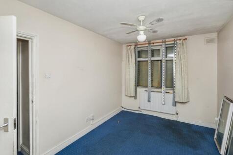162 Lawrence Avenue, Manor Park, London, E12 5QP