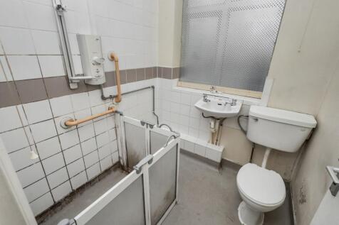 162 Lawrence Avenue, Manor Park, London, E12 5QP