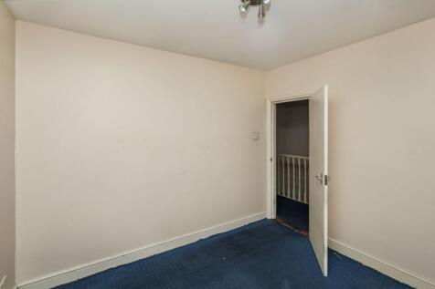 162 Lawrence Avenue, Manor Park, London, E12 5QP