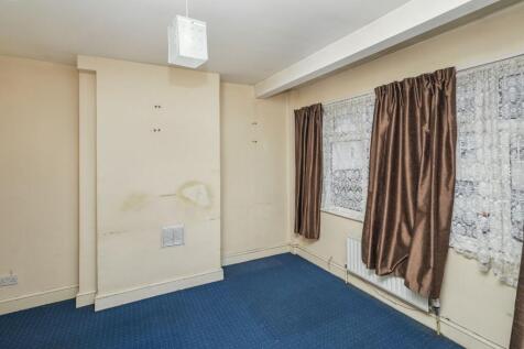 162 Lawrence Avenue, Manor Park, London, E12 5QP