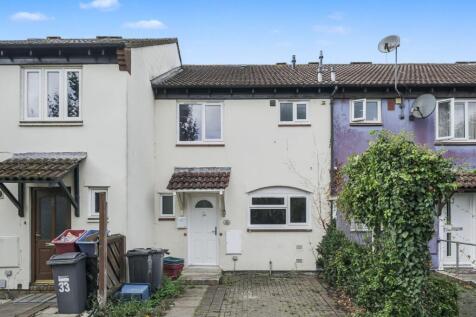 34 Chandlers Close, Feltham, Middlesex, TW14 9PG