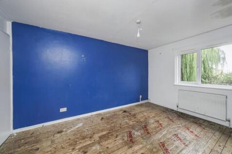 34 Chandlers Close, Feltham, Middlesex, TW14 9PG