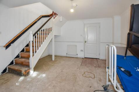 17 Cranberry Lane, Canning Town, London, E16 4PD