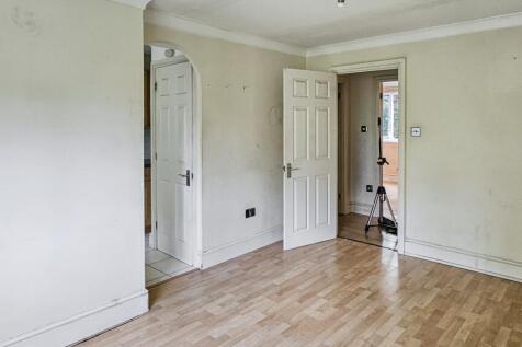 40 Scottwell Drive, Hendon, London, NW9 6QB