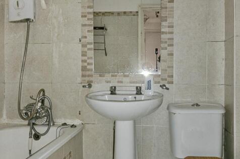 40 Scottwell Drive, Hendon, London, NW9 6QB