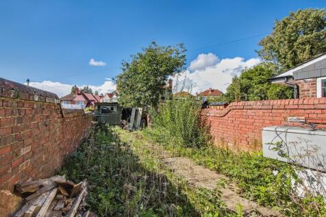 84 Basingstoke Road, Reading, Berkshire, RG2 0EL