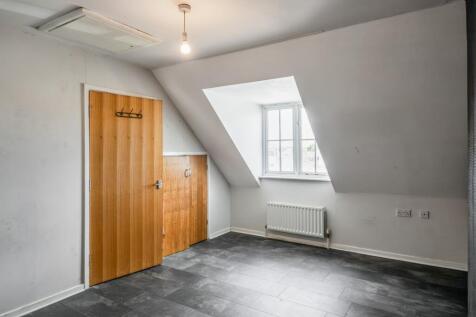 4a Alexander Road, Malmesbury, Wiltshire, SN16 0DW