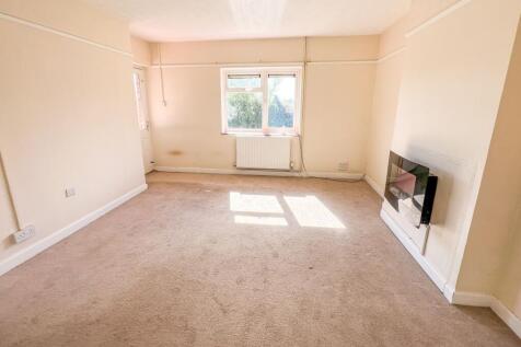 102a Oaklands, Chippenham, Wiltshire, SN15 1RH