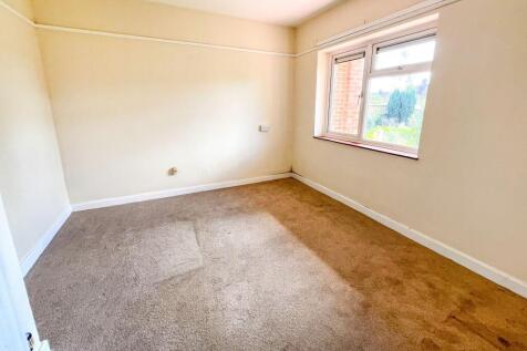 102a Oaklands, Chippenham, Wiltshire, SN15 1RH