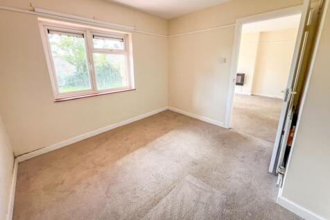 102a Oaklands, Chippenham, Wiltshire, SN15 1RH