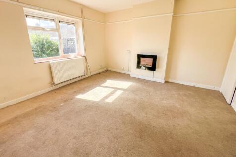 102a Oaklands, Chippenham, Wiltshire, SN15 1RH