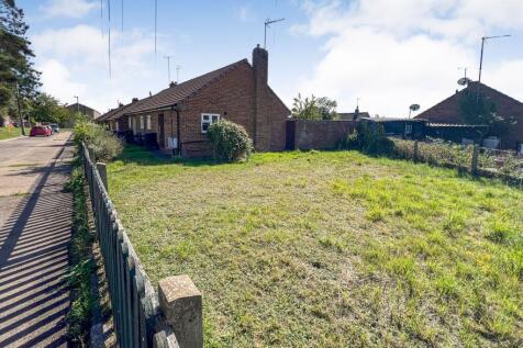 102a Oaklands, Chippenham, Wiltshire, SN15 1RH