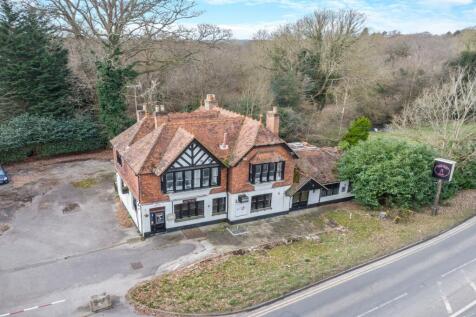 Former Zia Maria/Fizz Bar, London Road, Ascot, Berkshire, SL5 7DL