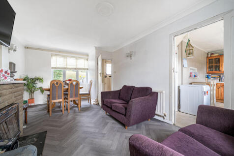 4 Russell Road, Whetstone, London, N20 0TS