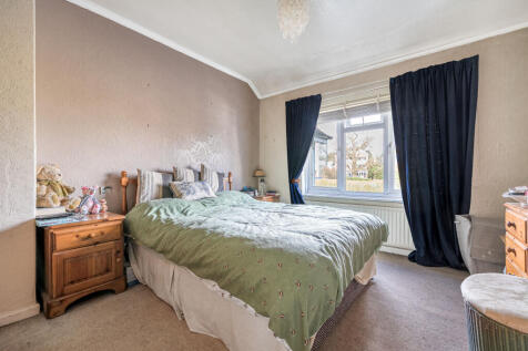 4 Russell Road, Whetstone, London, N20 0TS
