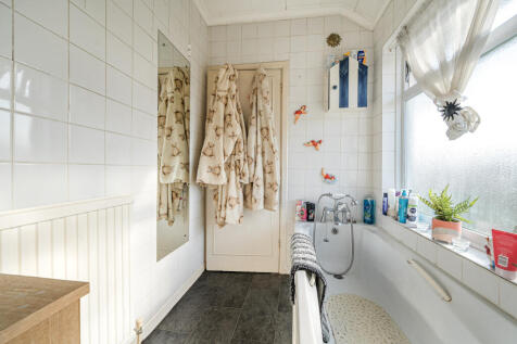 4 Russell Road, Whetstone, London, N20 0TS