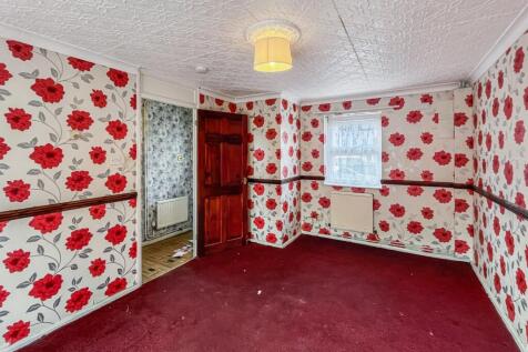 20 Elsworth Close, Feltham, Middlesex, TW14 8SF